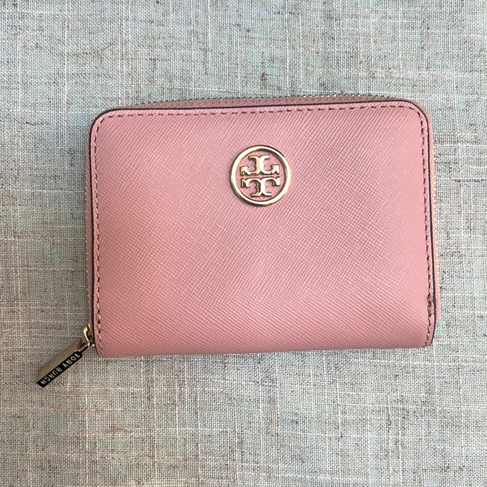 Tory Burch Robinson Zip Coin Case in Pink
